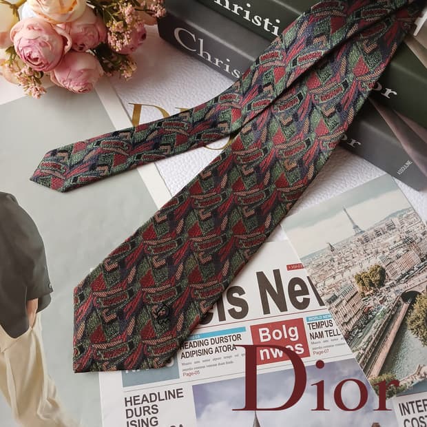 디올 실크 그린 패턴 넥타이 8.6cm B등급 A19388

