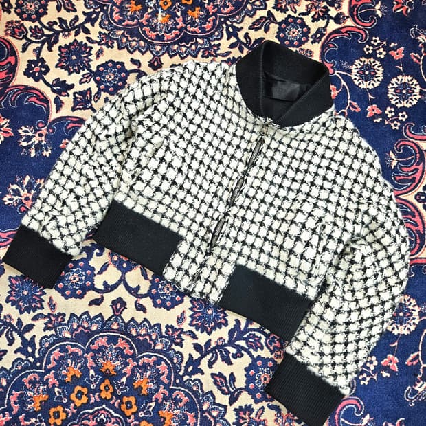 비클라(BECLA) 크롭 트위드 봄버자켓 Free 