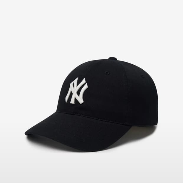 엠엘비 MLB 에이스 언스트럭쳐 볼캡 블랙 모자 (카리나 착용)