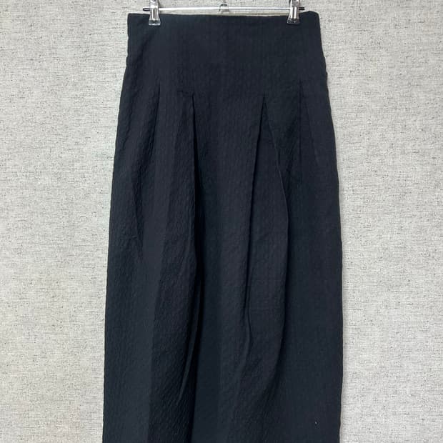 United arrows 스커트