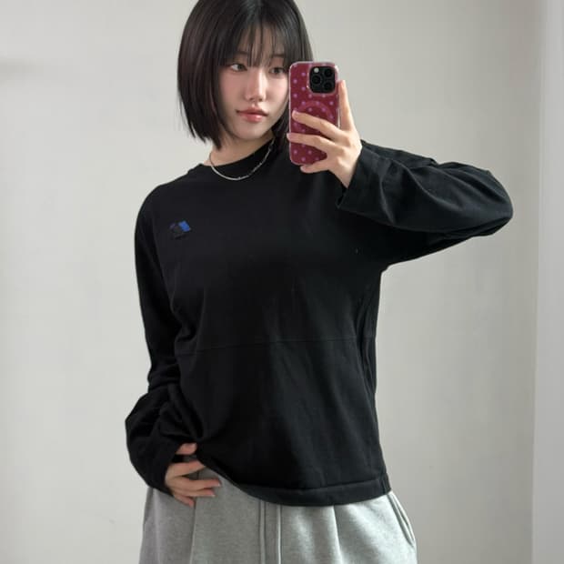 자라x아더에러 블랙 롱슬리브