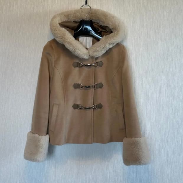 세실맥비 빈티지 라떼갸루 퍼 숏코트