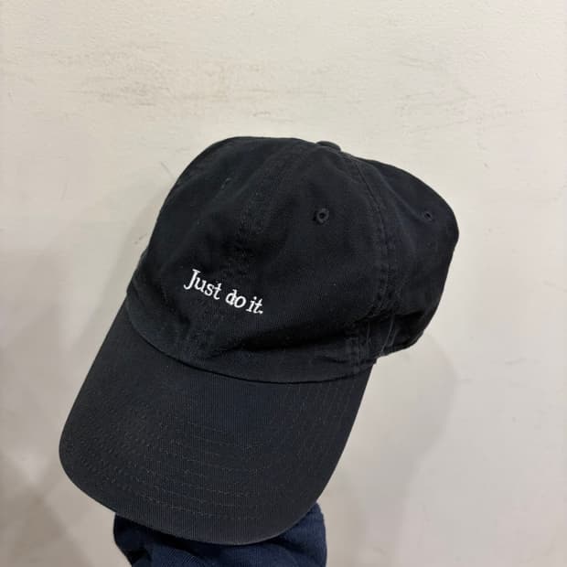 74. 나이키 저스트두잇 볼캡