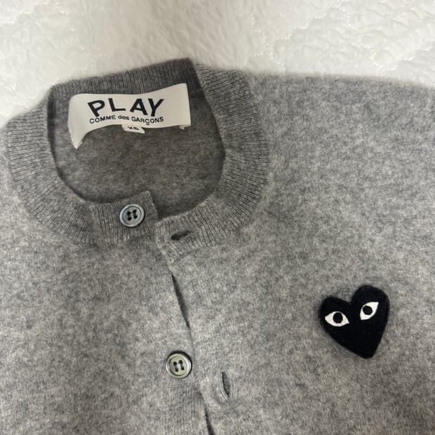 꼼데가르송 그레이 블랙와펜 가디건