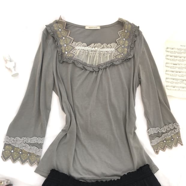 axes femme antique lace t shirt