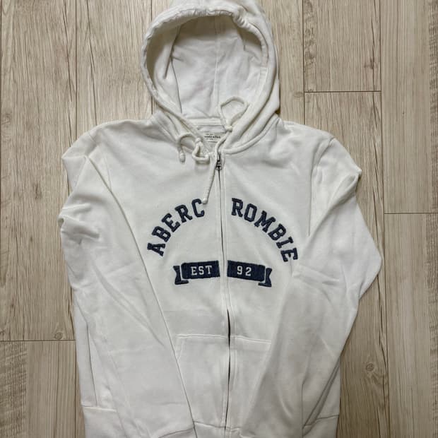 아베크롬비 딱붙핏 후드집업 화이트 s