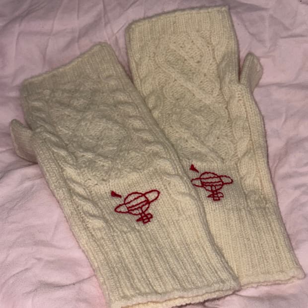 비비안웨스트우드 핸드워머 장갑