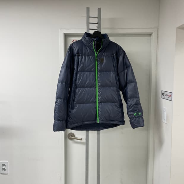 오클리 패딩 XL