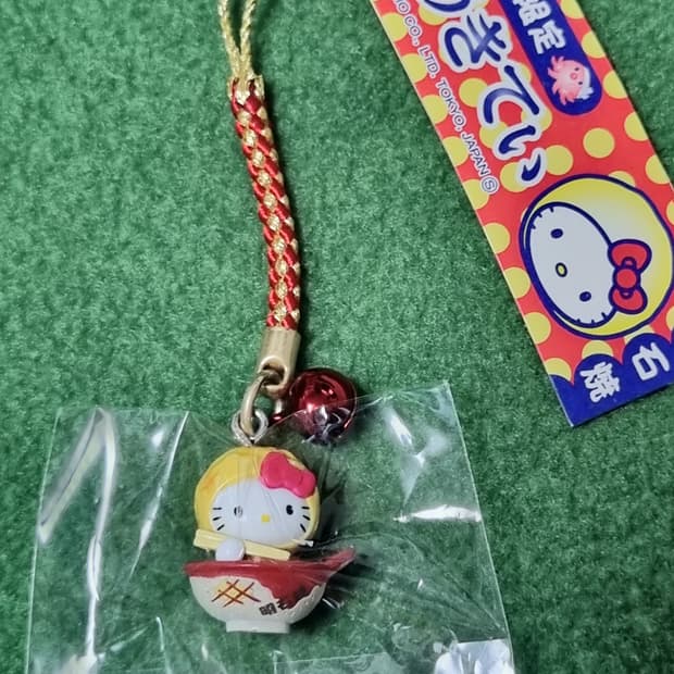 고전 덮밥 키티 스트랩