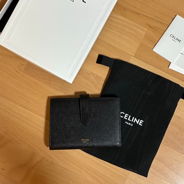 셀린느 반지갑 블랙 카드지갑