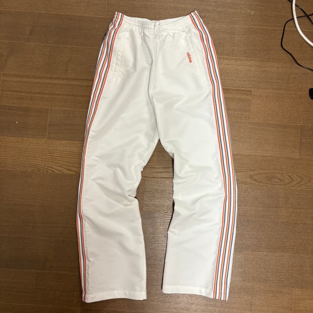 아디다스 트랙팬츠 삼선 무지개 레인보우