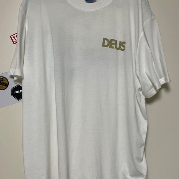 데우스 엑스 마키나 BYRON SURF TEE XXL