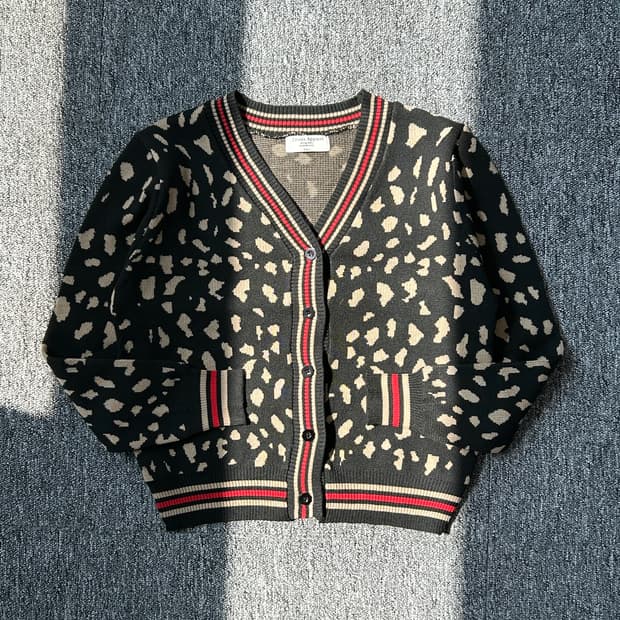 제로스 어패럴 레오파드 패턴 가디건