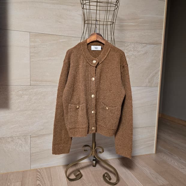 [F] 아틀리에 나인 금장 울 가디건 2023