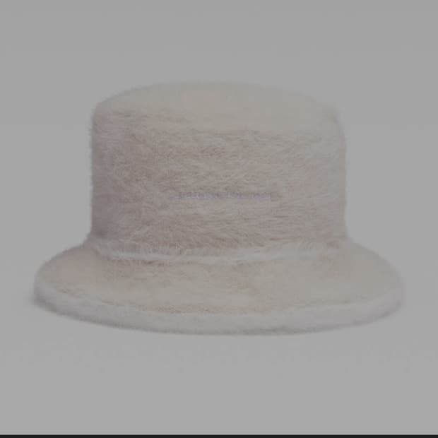 자크뮈스 르 밥 네브 플러피 버킷햇 OffWhite 오프화이트