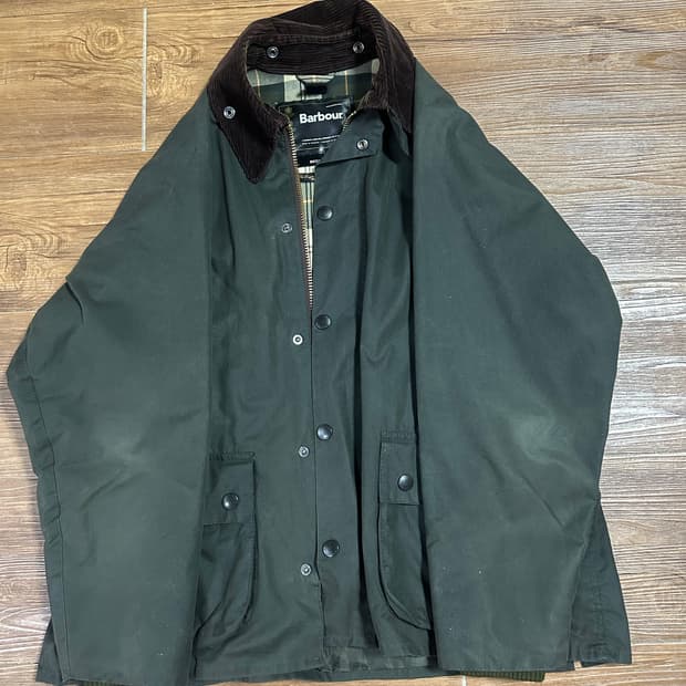 바버 비데일 세이지 컬러 40사이즈 판매합니다