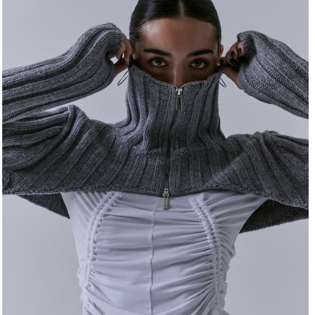 트리밍버드 하이넥 니트집업 그레이 새상품급 가격내림x