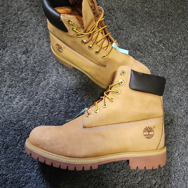 팀버랜드 6인치 워커 9 1/2 사이즈 