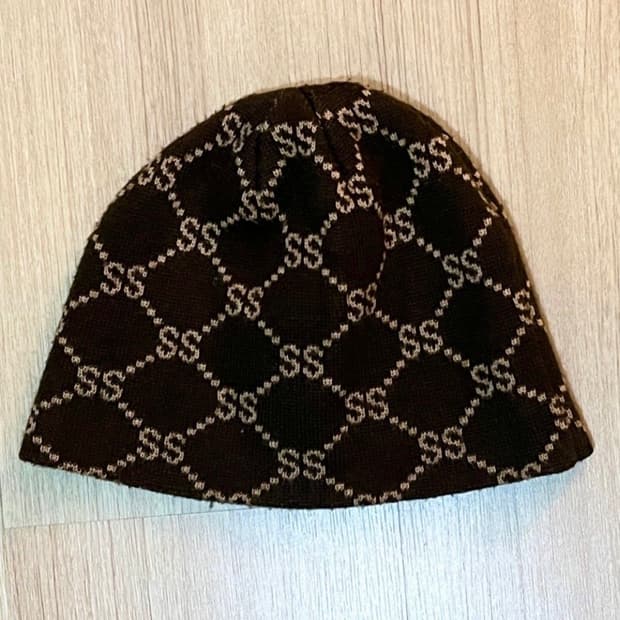 빈티지 스투시 모노그램 비니