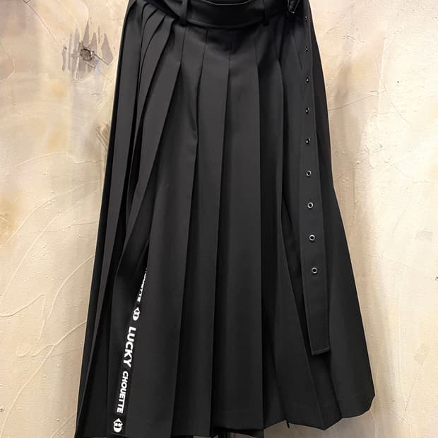 럭키슈에뜨 벨티드 플리츠 롱스커트 55~66