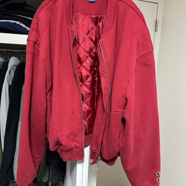 챔피온 ZARA 콜라보 봄버 자켓 레드