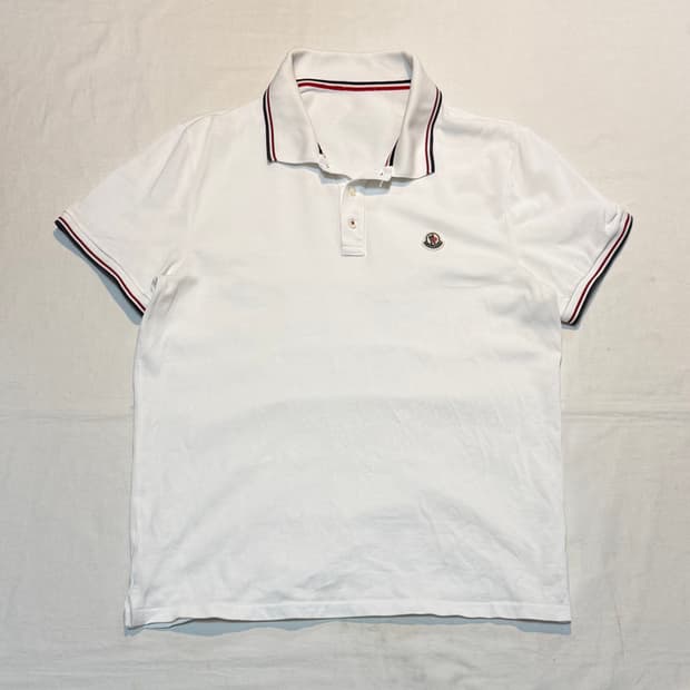 몽클레어 와펜로고 반팔 카라티 화이트