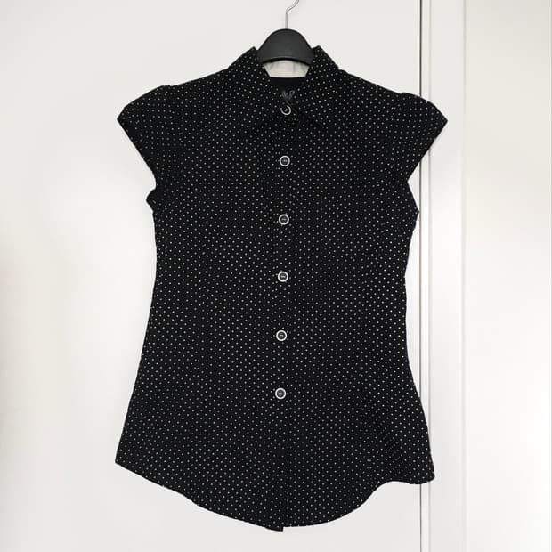 Witty&Pitty black dot cap-sleeve shirt