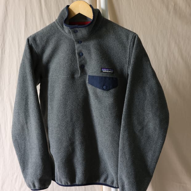 파타고니아 신칠라 차콜 네이비 unisex 여성S