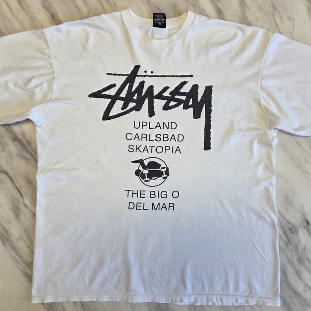 스투시 UPLAND 반팔 티셔츠