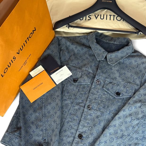 [110 / 새상품급] 루이비통 모노그램 트러커 데님 자켓