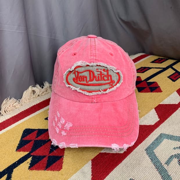 VONDUTCH 본더치 핑크 Y2K 데미지 볼캡 모자