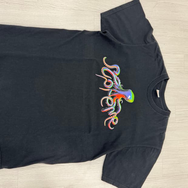슈프림 18ss 옥토퍼스 티셔츠 L사이즈