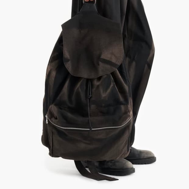 jiyongkim 지용킴 선블리치드 백팩