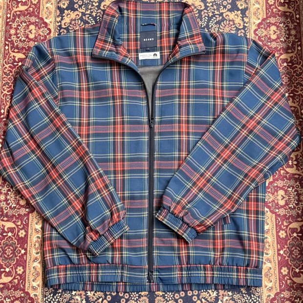 [L] 빔즈 체크 바람막이