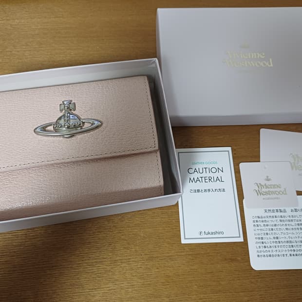 비비안웨스트우드 일본 온라인 한정 핑크 지갑