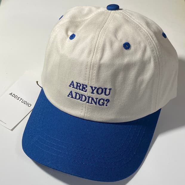[정품] 애드스튜디오 레터링 자수 배색 볼캡(새제품)