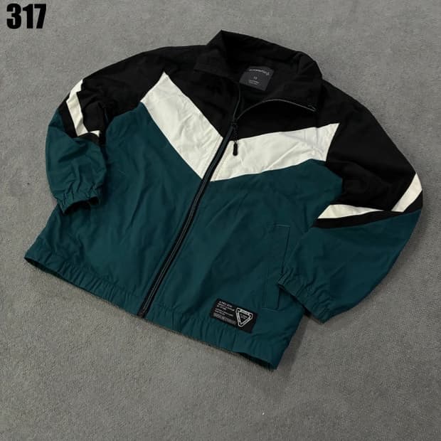 행텐 10세-11세 바람막이 