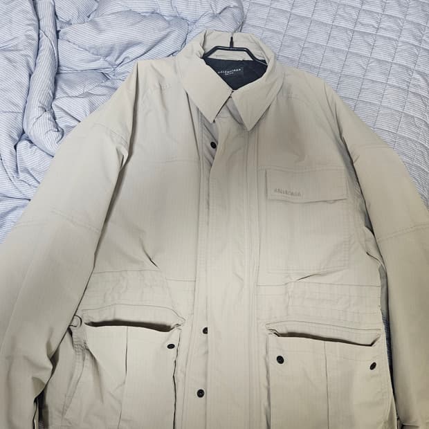 발렌시아가 립스탑 테크니컬 파카 팝니다 46