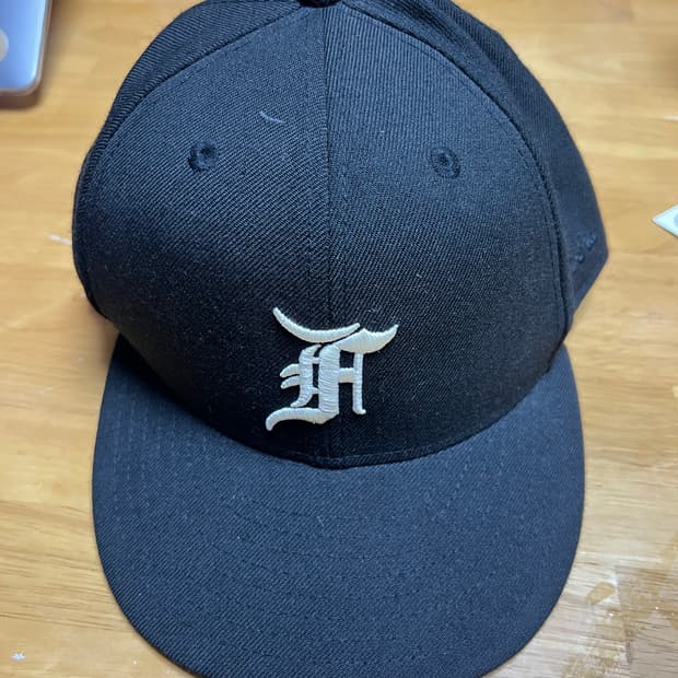 뉴에라 X 피어오브갓 에센셜 울 캡 • 블랙 • 7  1/2