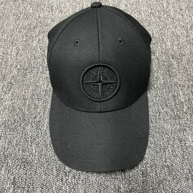 스톤아일랜드 볼캡