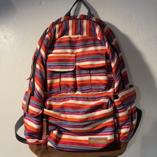 콜롬비아 백팩
