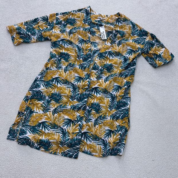 M 플라스틱아일랜드 잎사귀 로브 0416E