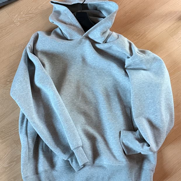 유니클로 C 후드티