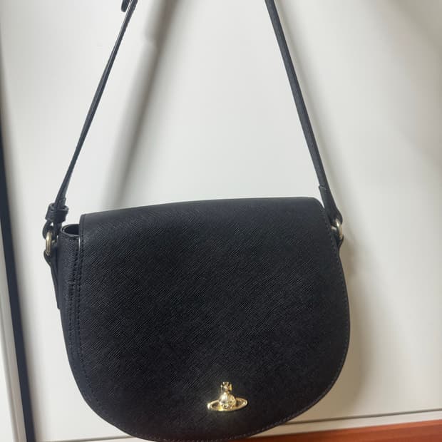 비비안웨스트우드 크로스백