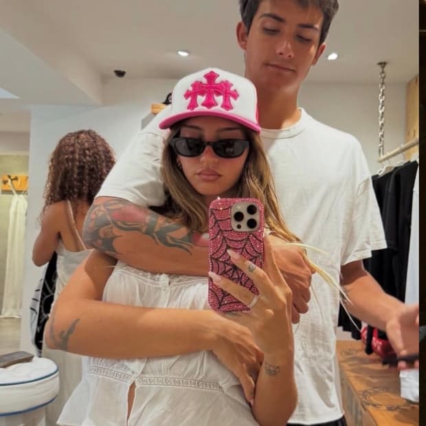 크롬하츠 트리플 크로스패치 핑크 트러커 캡 (모자) 