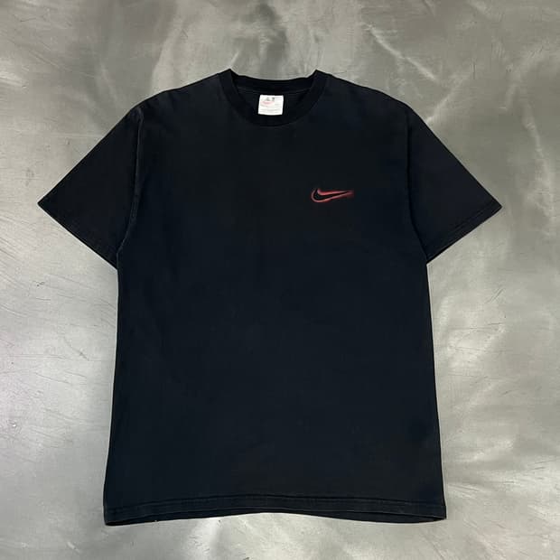  90s 나이키 bullseye 프린팅 반팔티 y16349