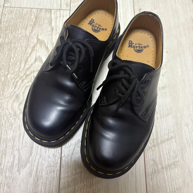닥터마틴 1461 3홀 스무스 220