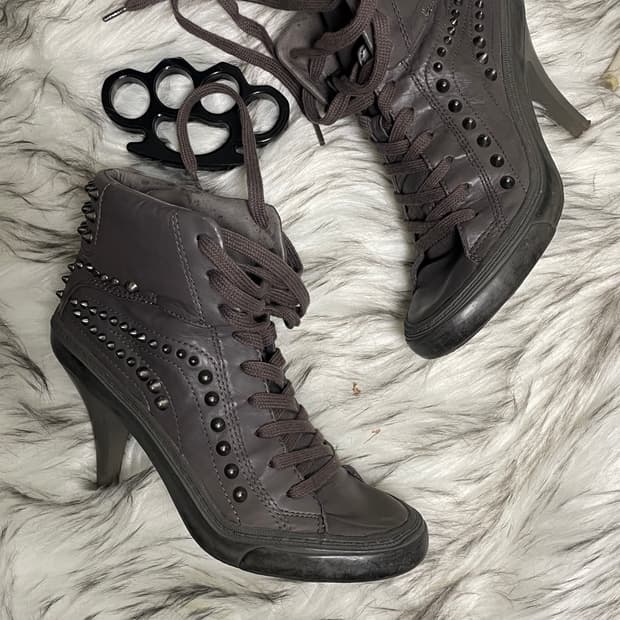Ash 아쉬 스터드 레이스업 부츠 힐