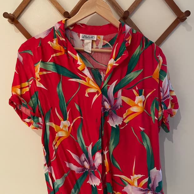 That’s It Flower Semi-cropped 1/2 Shirts
