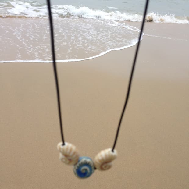 빈티지 비즈 팬턴트 목걸이 / wave memory necklace